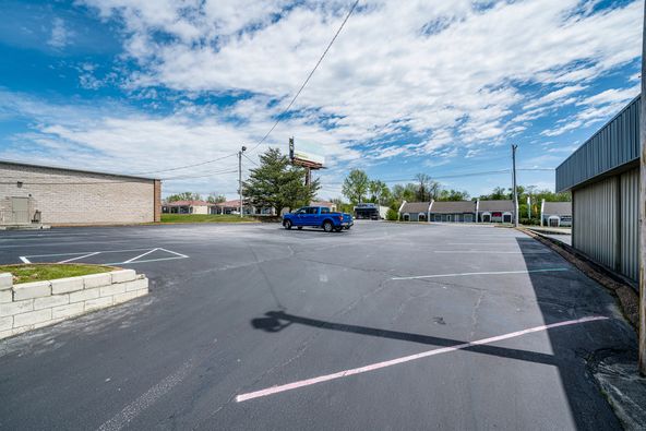 444 S Jefferson Ave, Cookeville, TN 38501